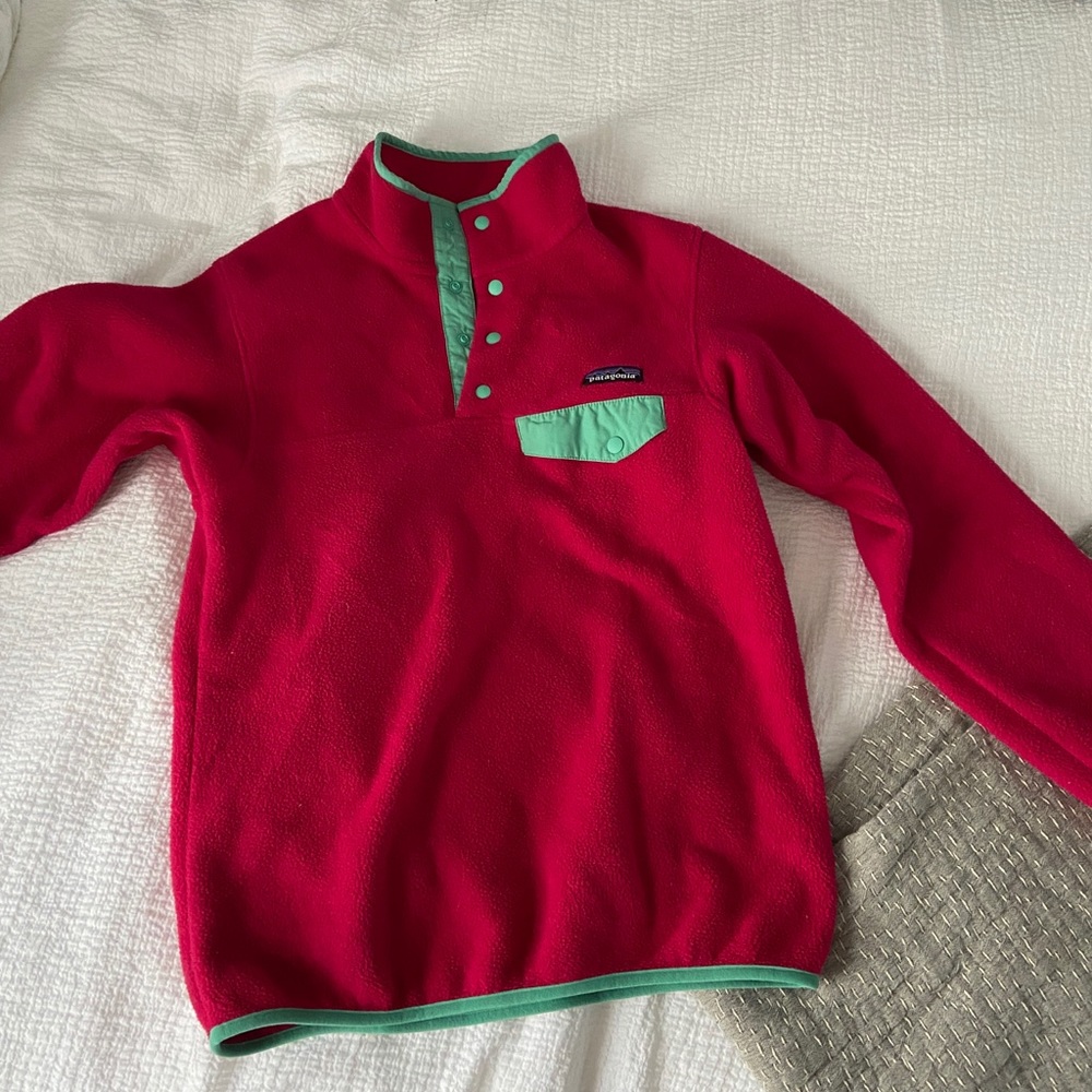 Patagonia pink and green fleece